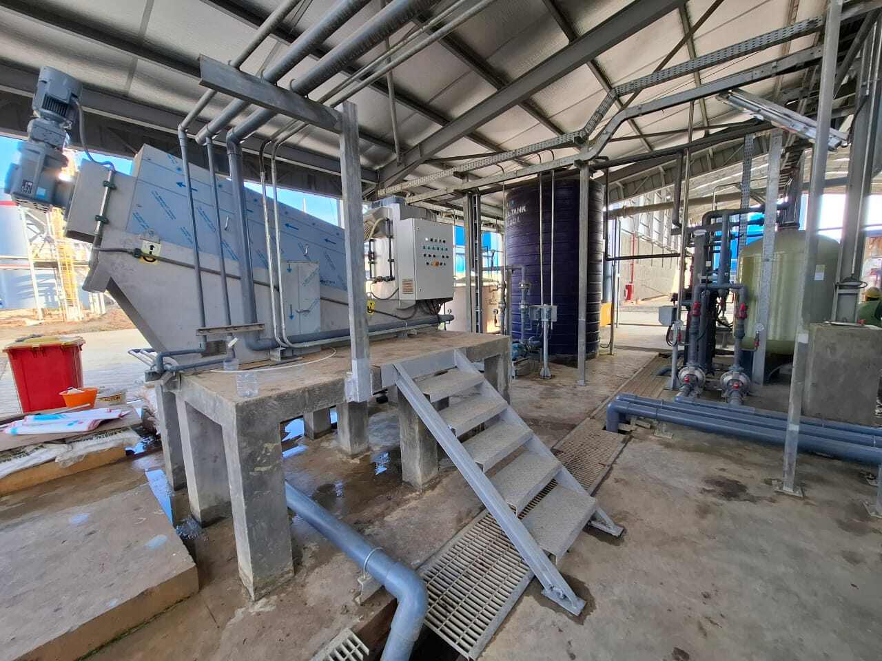 Screw Press Dewatering Lumpur | Beta Pramesti Asia
